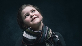 欧美换牙期小女孩图片